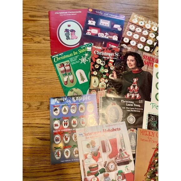 VTG Lot of 19 Count Cross Stitch Pattern Book Kit Christmas Santa Tree Craft 90s - Picture 6 of 13